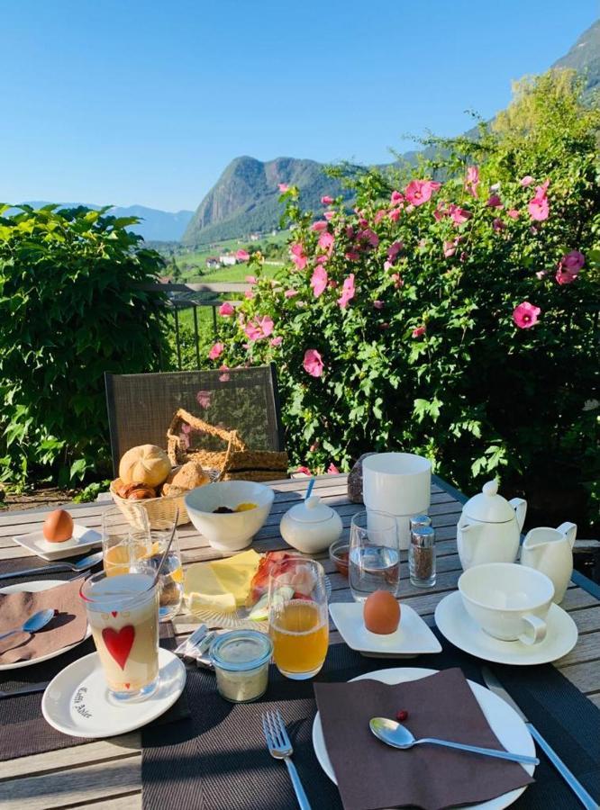 Frühstückspension Kreuzstein 3*